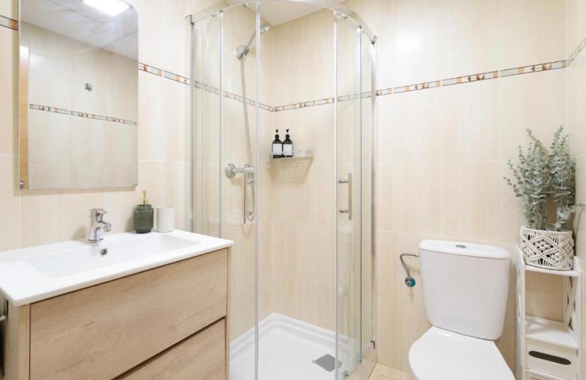Centrum - Train Station Apartment